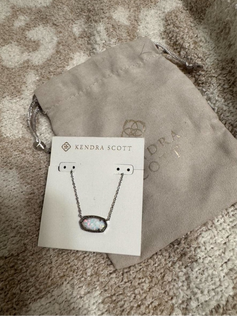 Kendra Scott Silver Opal Elle Pendant Necklace - White Opal